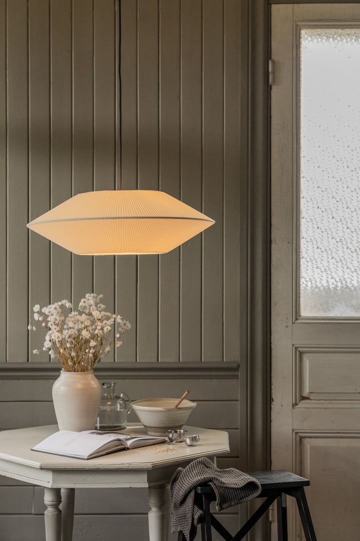 Pollux D58 plisserad off-white - Taklampskärm