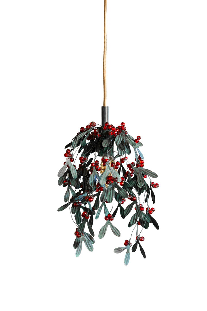 Mistel H30 E14 antikgrön/röd taklampa från Alde & Lind